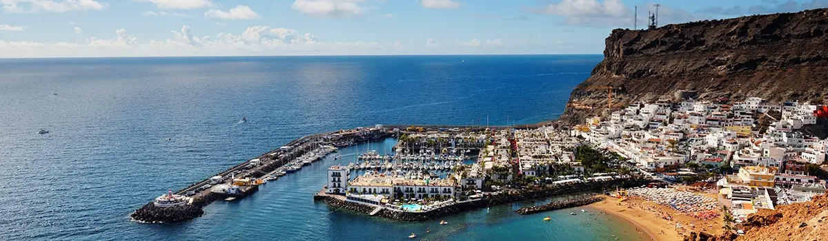 d&oacute;nde dormir en Puerto de Mog&aacute;n