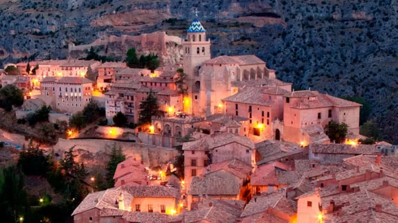 D&oacute;nde dormir en Albarrac&iacute;n