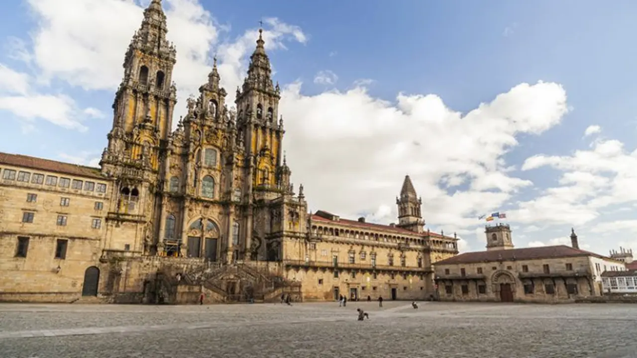 Les places les plus spectaculaires d&rsquo;Espagne. Place de l'Obradoiro &agrave; Saint Jacques de Compostelle