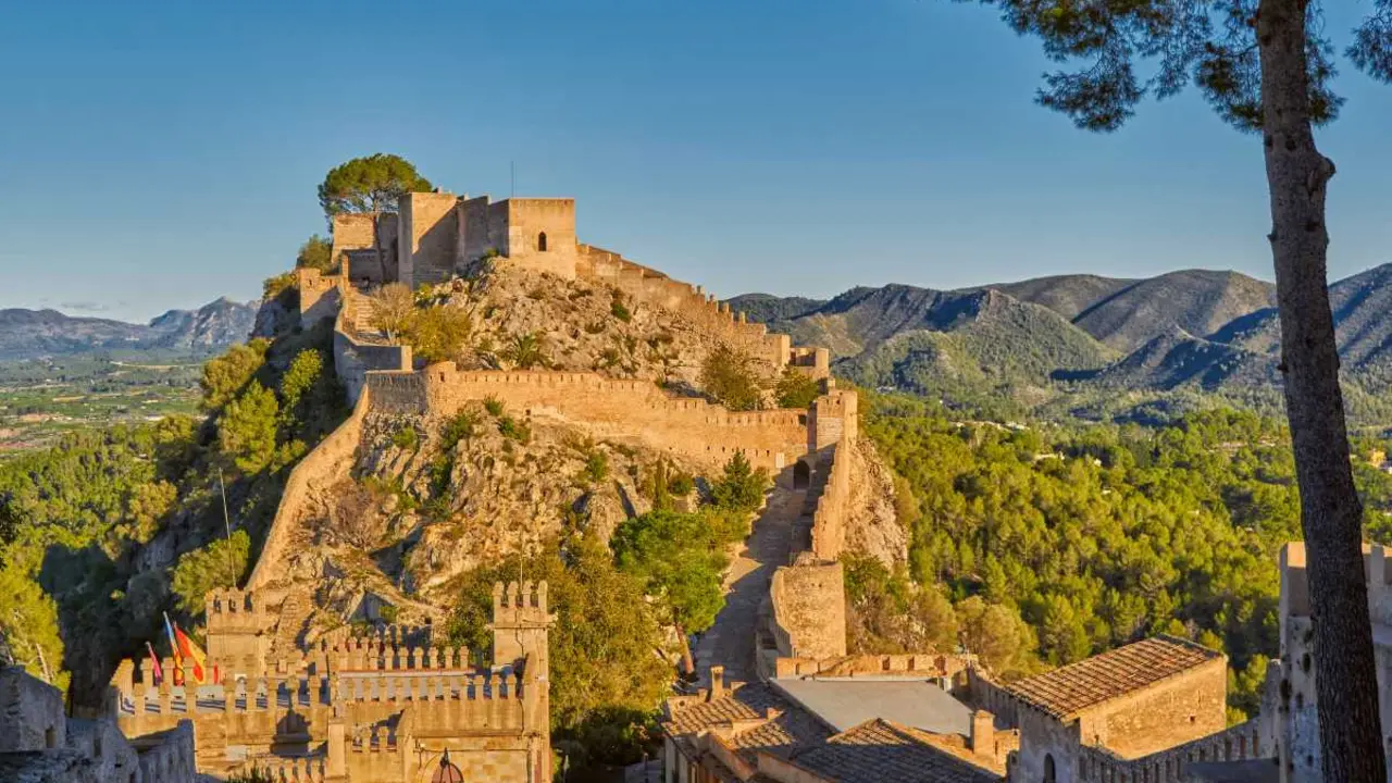 Ch&acirc;teau de X&agrave;tiva. | Shutterstock