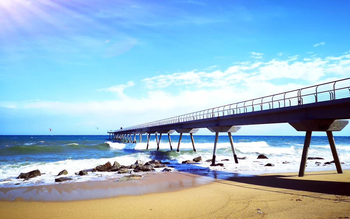 Plage du Pont de Petroli à Badalona