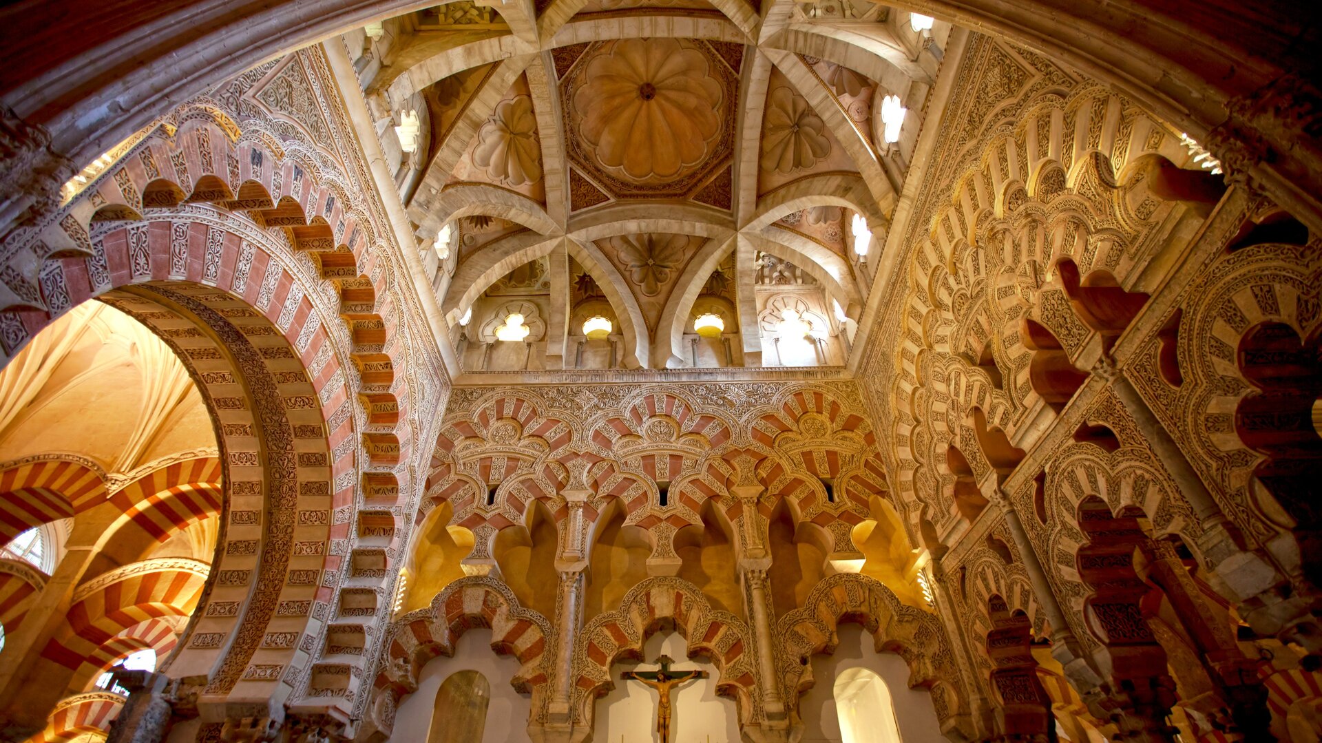 La Mosquée-Cathédrale de Cordoue, finaliste des monuments les plus impressionnants d’Espagne. | Dreamstime