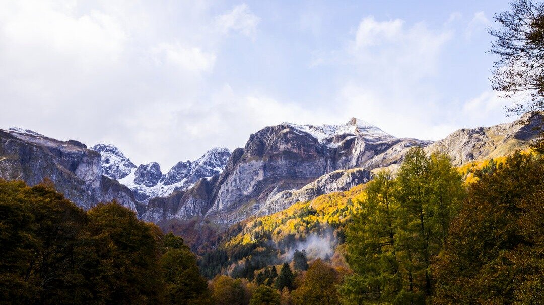 Les Pyrénées à Somport. | Dreamstime