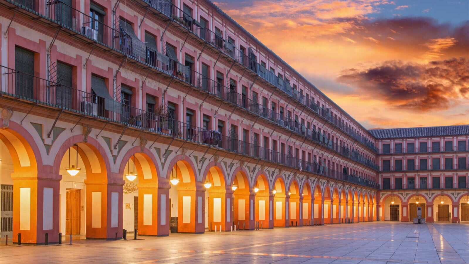 Place de la Corredera. | Shutterstock