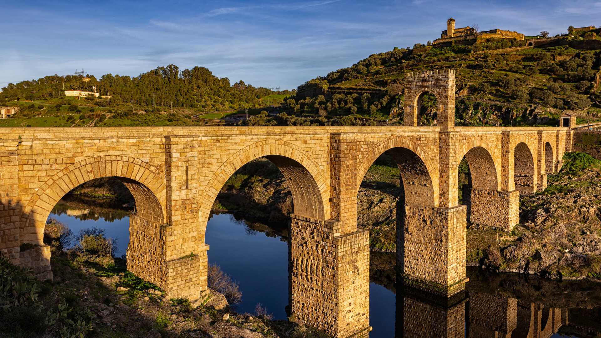 Le plus beau pont d’Espagne. | Freepik