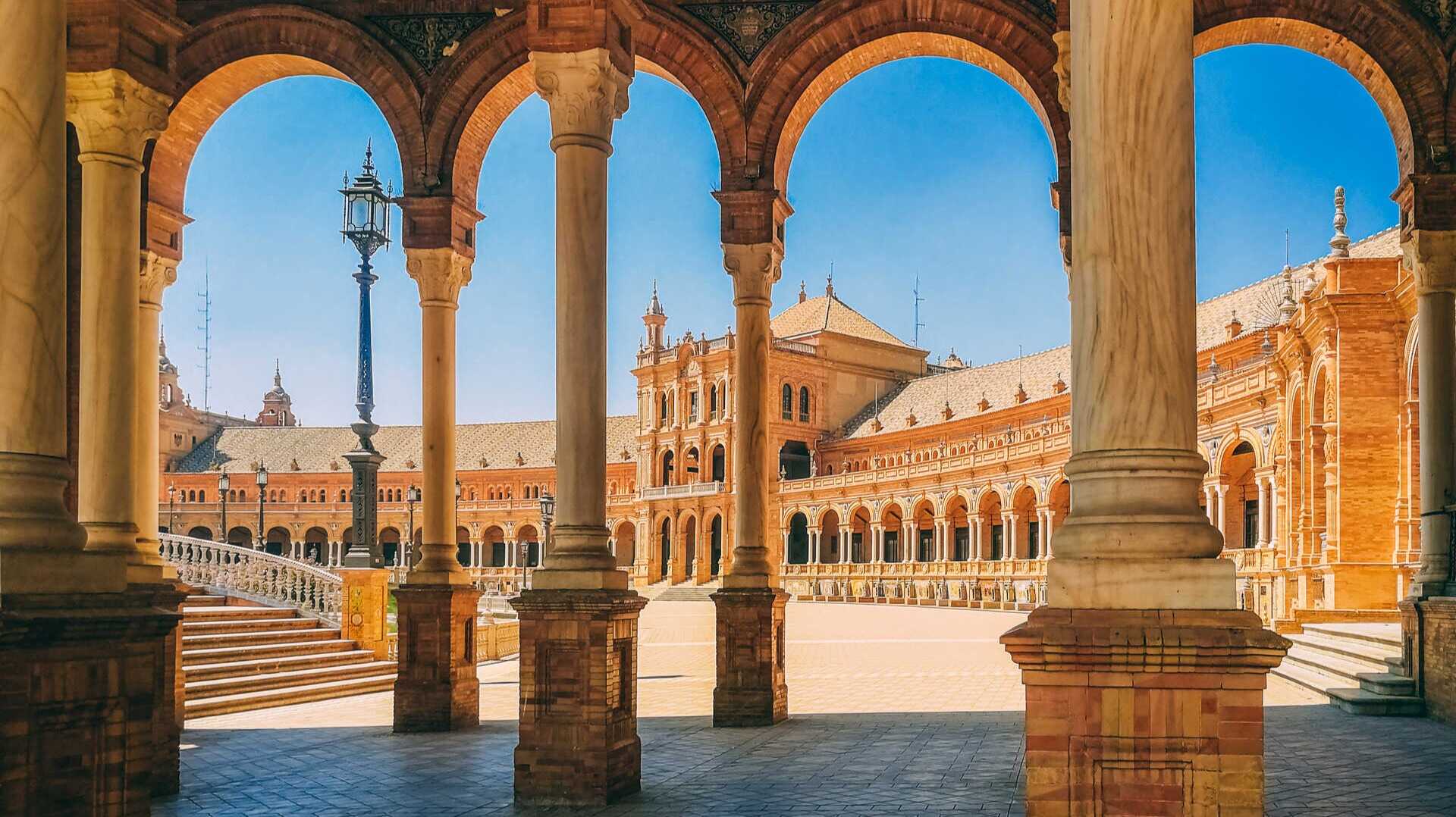 L’emblématique Plaza de España à Séville. | Freepik