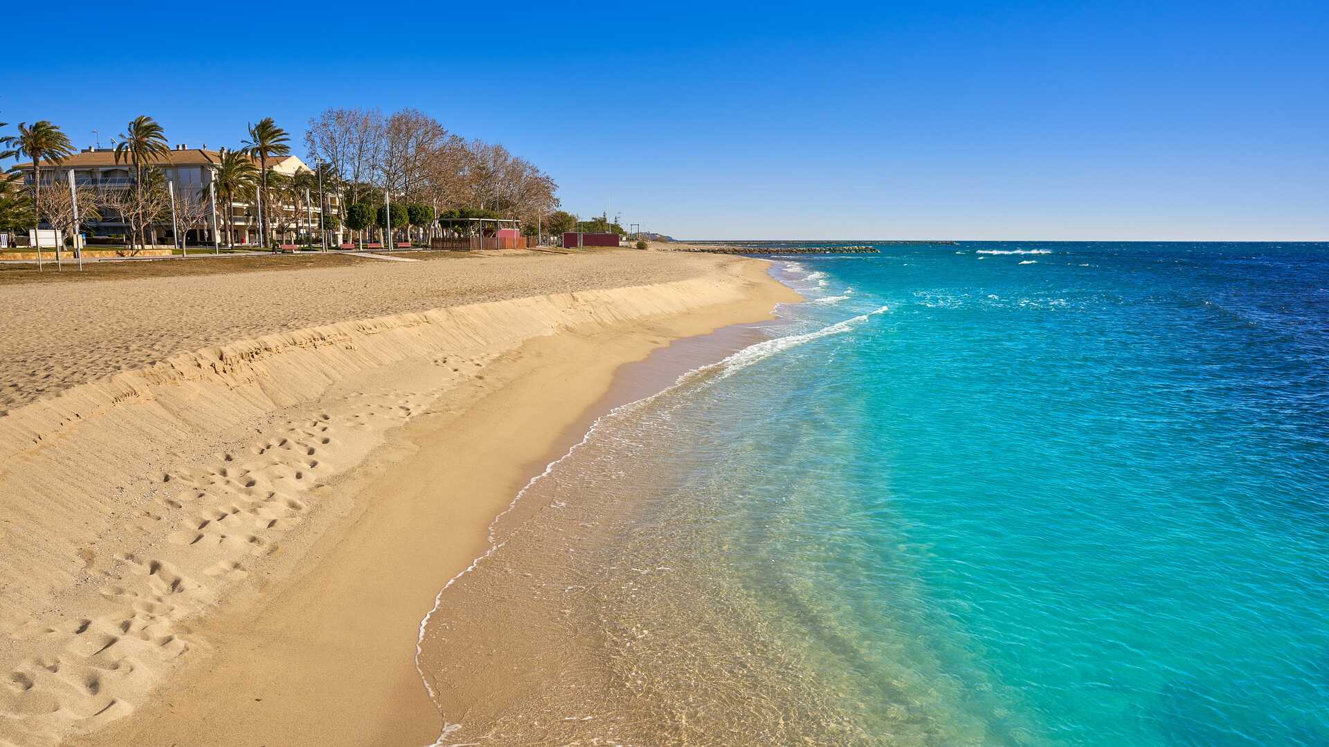 Platja del Cavet à Tarragone. | Shutterstock
