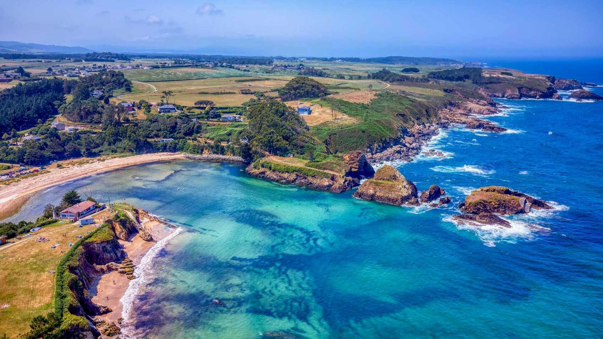Plage de Porcía dans la municipalité asturienne d’El Franco. | Shutterstock