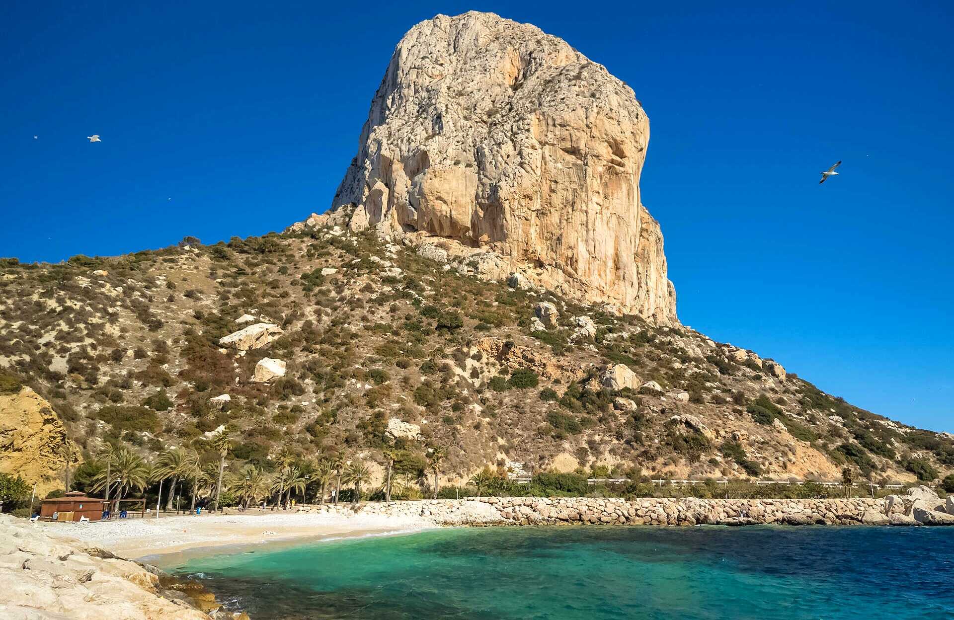 Crique El Racó à Alicante. | Dreamstime